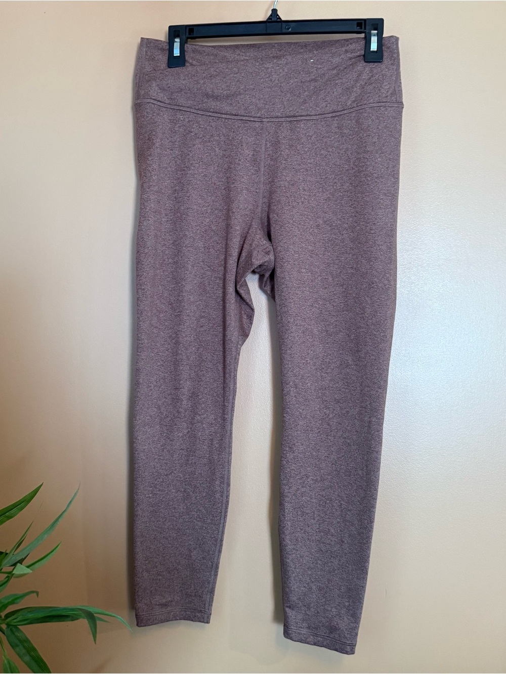 Old Navy CloudComfy Extra High Rise Leggings Women’s L Purple Athletic Yoga